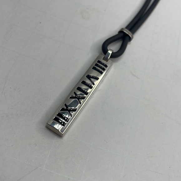 Authentic Tiffany & Co sterling Silver Bar & cord Necklace with COA - Picture 3 of 9